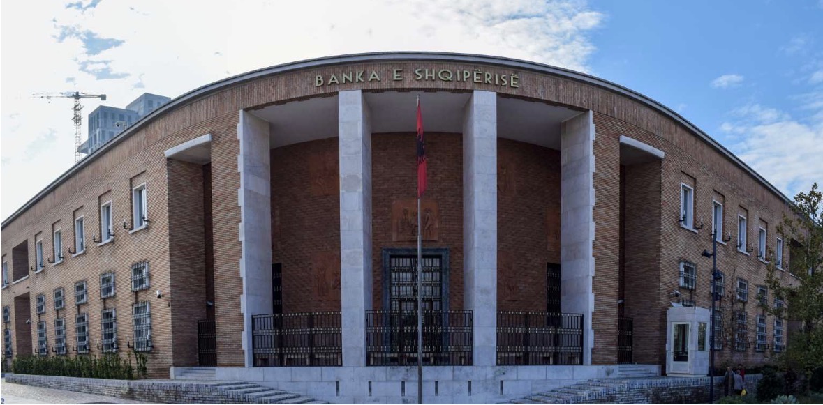 1.5 trilionë lekë kursime në banka, preferohen depozitat mbi 2 vite