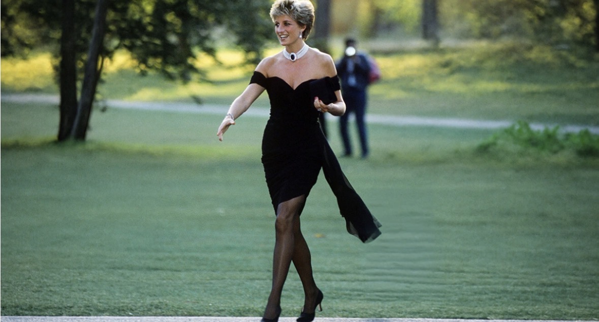 “Fustani i hakmarrjes” i Princeshës Diana del në ankand
