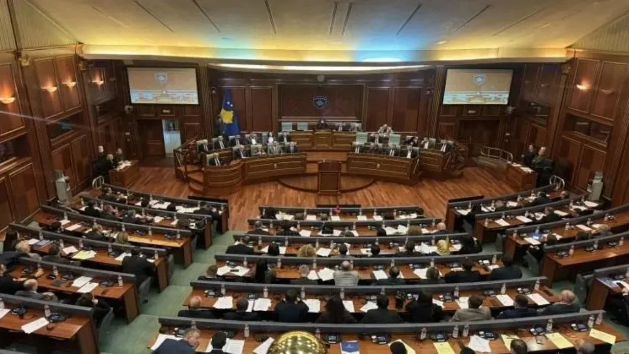 Kuvendi i Kosovës mblidhet sot, në rend dite deklarata për Aktgjykimin e Speciales ndaj ish-krerëve të UÇK-së