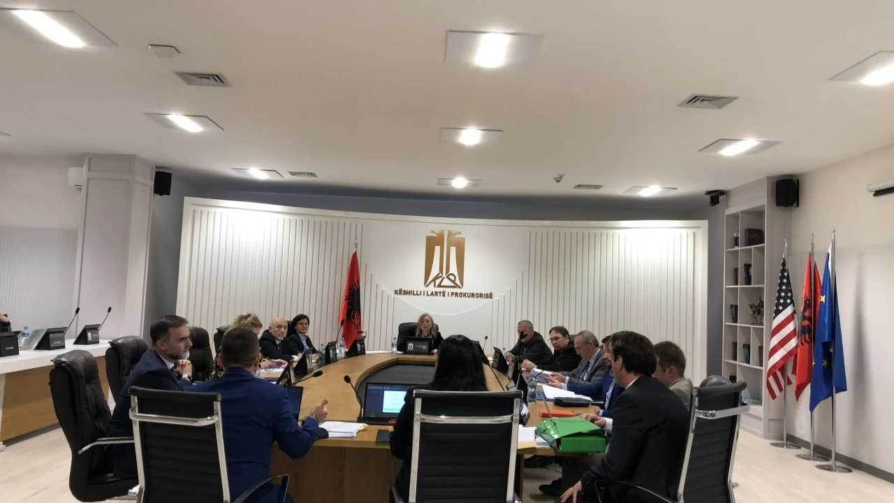 Gara për Prokuror të Përgjithshëm në ngërç, Arta Marku kërkon largimin e Sokol Stojanit nga procesi