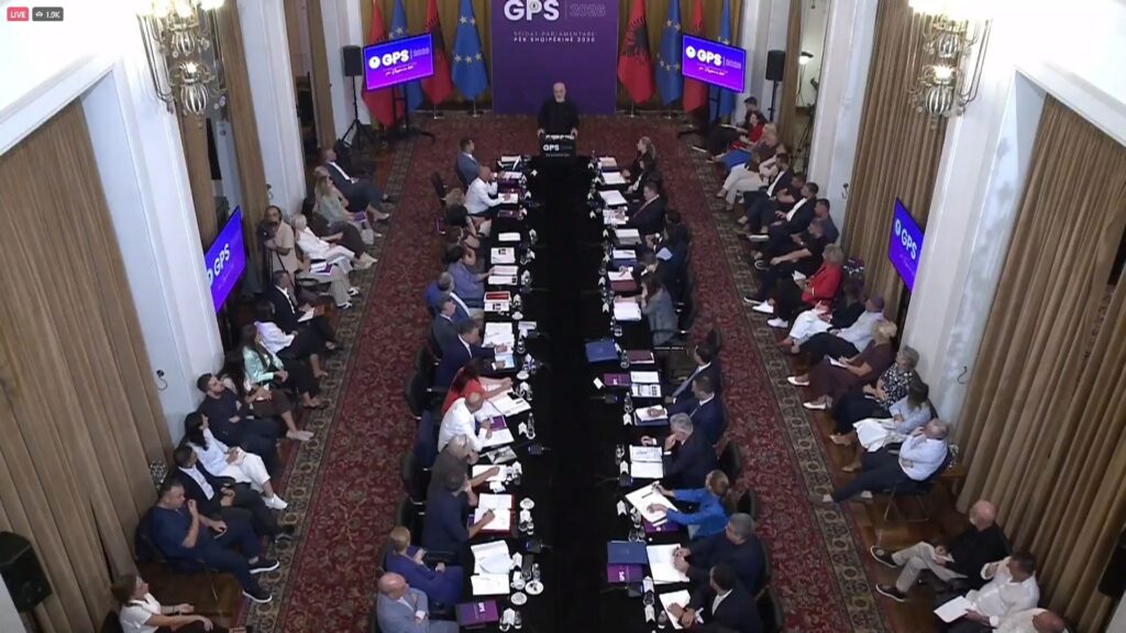 “Prania Besnike të premten në 17:00”, Rama njofton reforma për punësimin: Me meritokraci…
