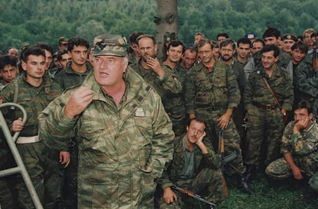 BE kundër nderimeve shtetërore për Mlladiç