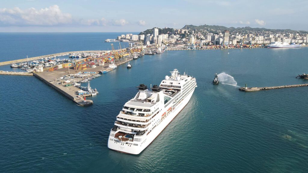 Vera 2026 rriti numrin e turistëve, por shtoi pikëpyetjet