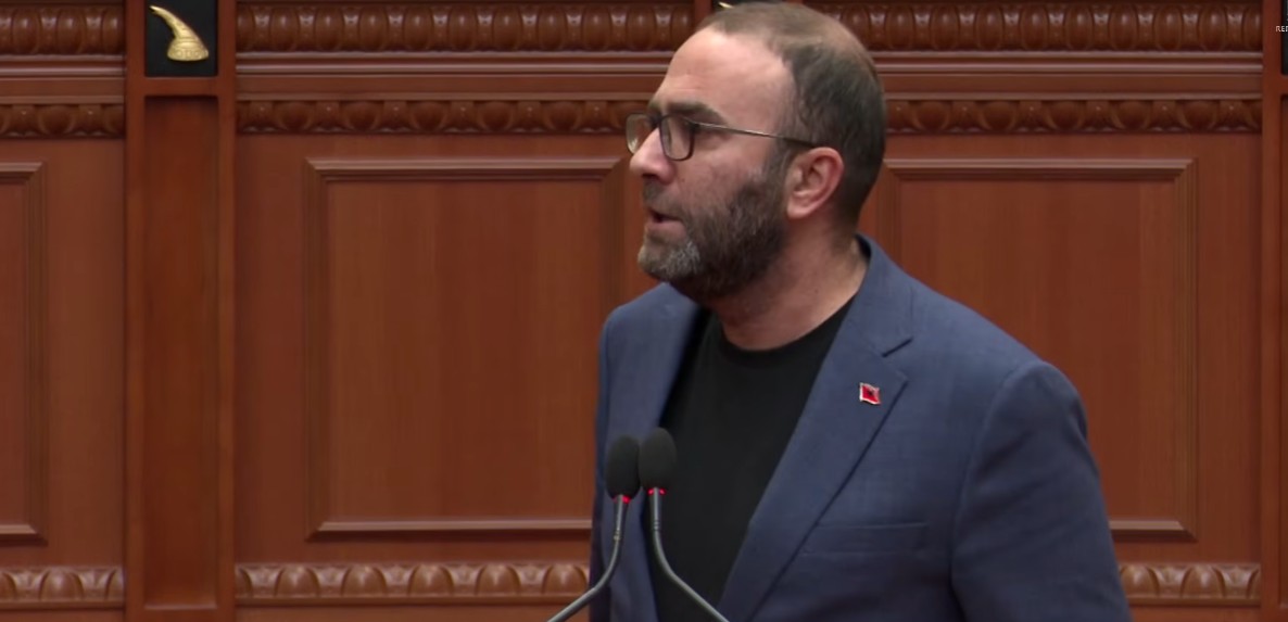 “Vlora Hyseni i thoshte Ergys Agasit ‘unë për ty fik radarët e shtetit’”/ Bardhi: Ai ka sjellë në Parlament 12 deputetë të PS! Porosi direkte e Edi Ramës, ju e dini këtë