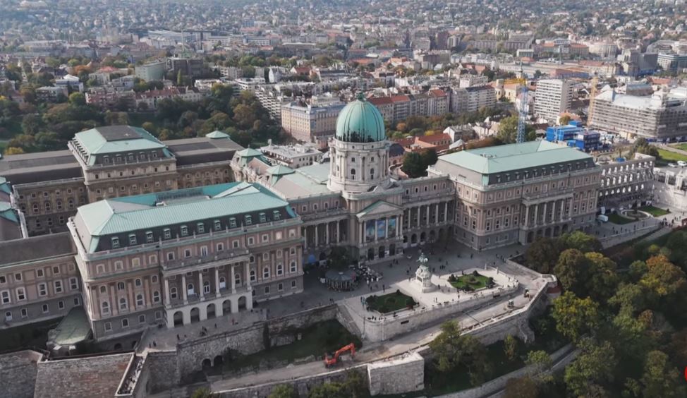 Hungaria dëbon 10 diplomatë rusë, Moska paralajmëron hakmarrje