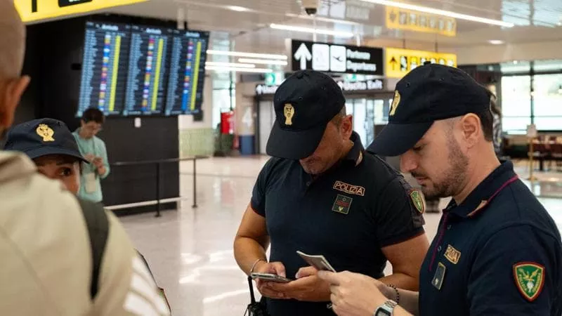 Itali-Spanjë, përplasje për Shengenin/ Roma zgjat kontrollet kufitare, Madridi kundërpërgjigjet