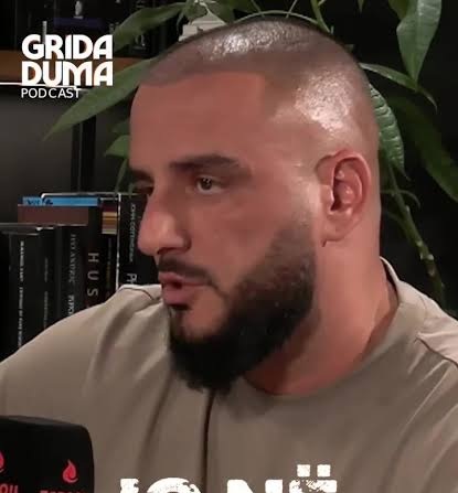 Gold AG: Mu mor fryma, gati pësova infarkt kur u dënua UÇK!