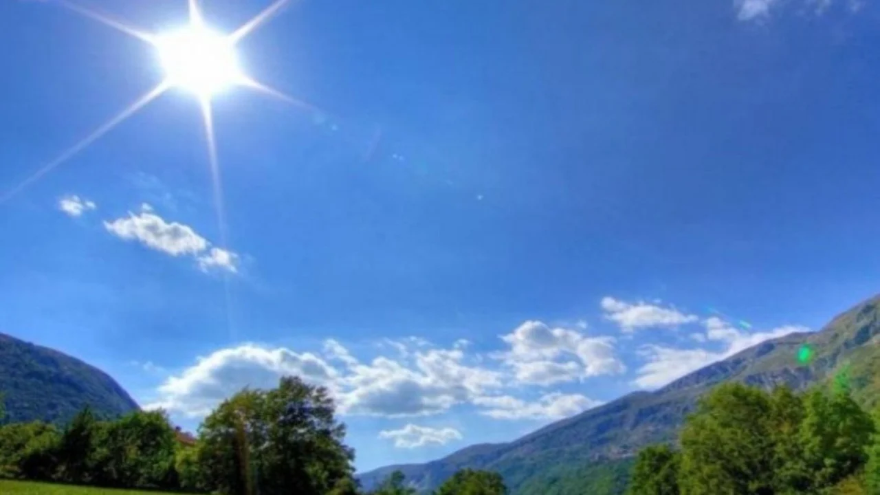 Kthjellime dhe kushte atmosferike të qëndrueshme, parashikimi i motit për këtë të hënë