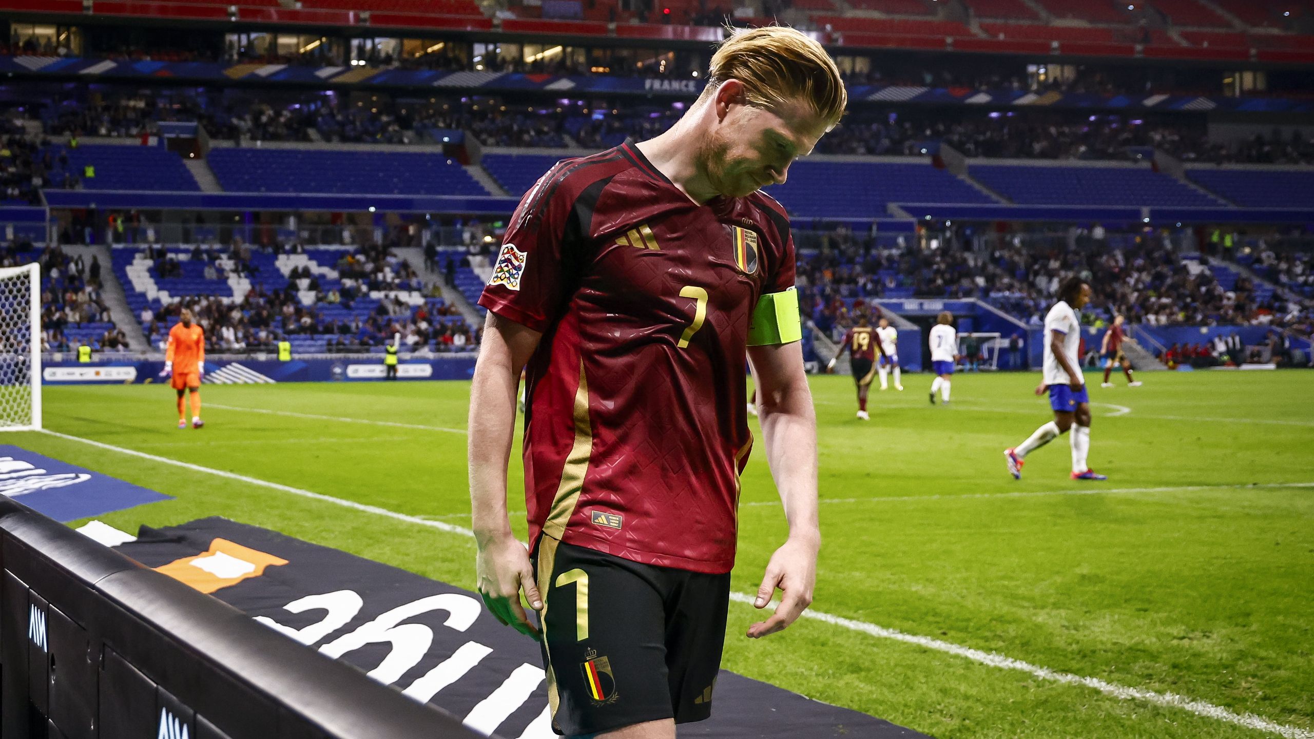Një minutë jashtë nga rregulli i ri, De Bruyne shfryn ndaj arbitrit në Belgjikë-Francë