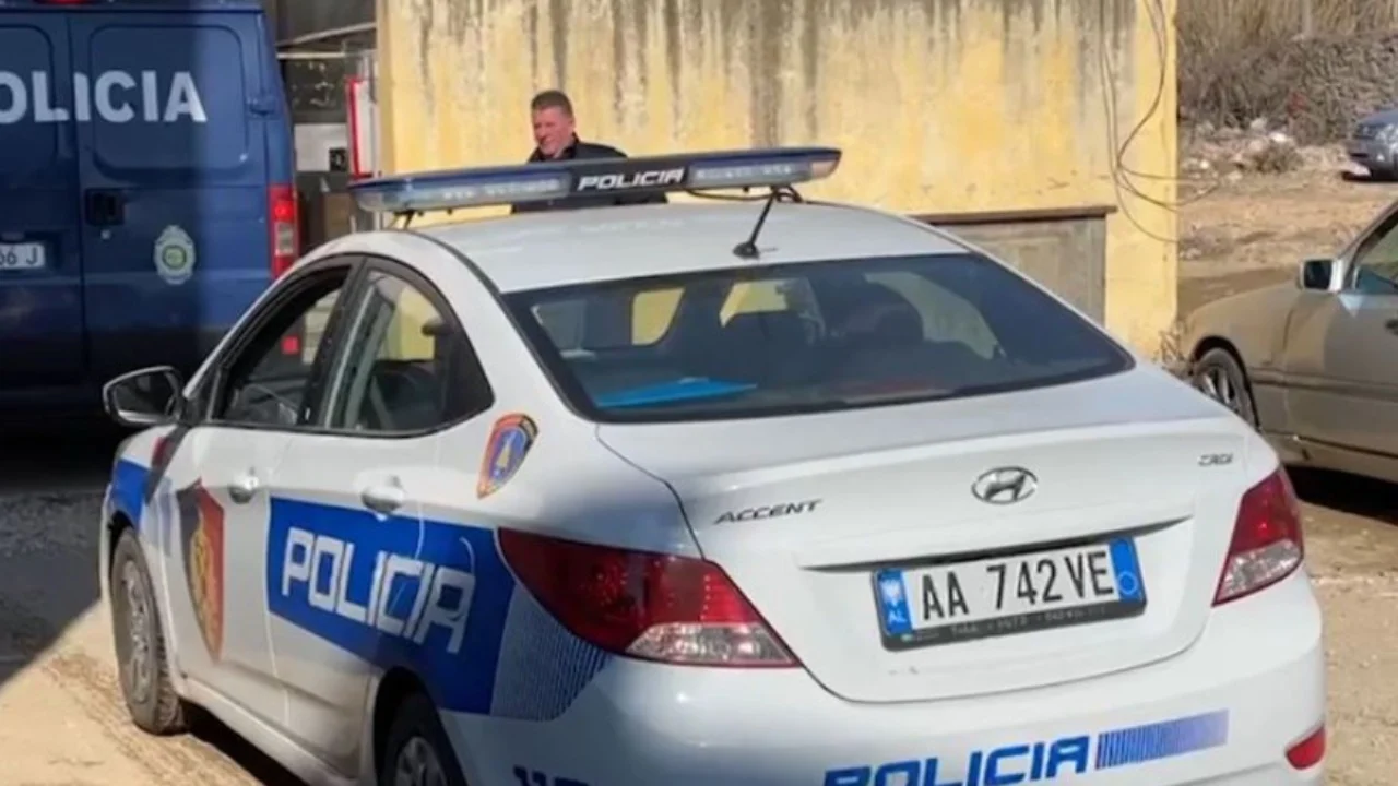 Vrasje me armë zjarri në Sarandë, plagoset dhe një kalimtar