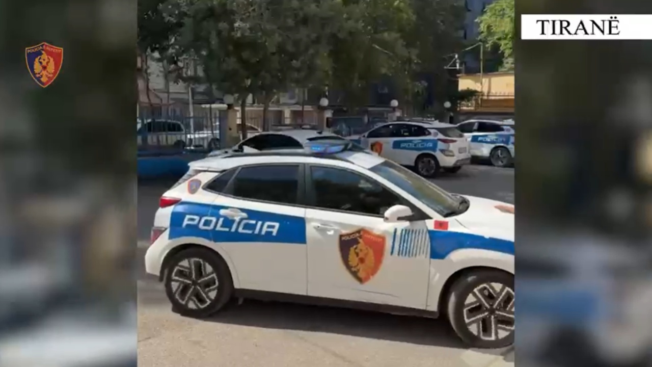Qëlloi me pistoletë manovër gjatë rrugës për në dasmë, procedohet 30-vjeçari në Kamëz