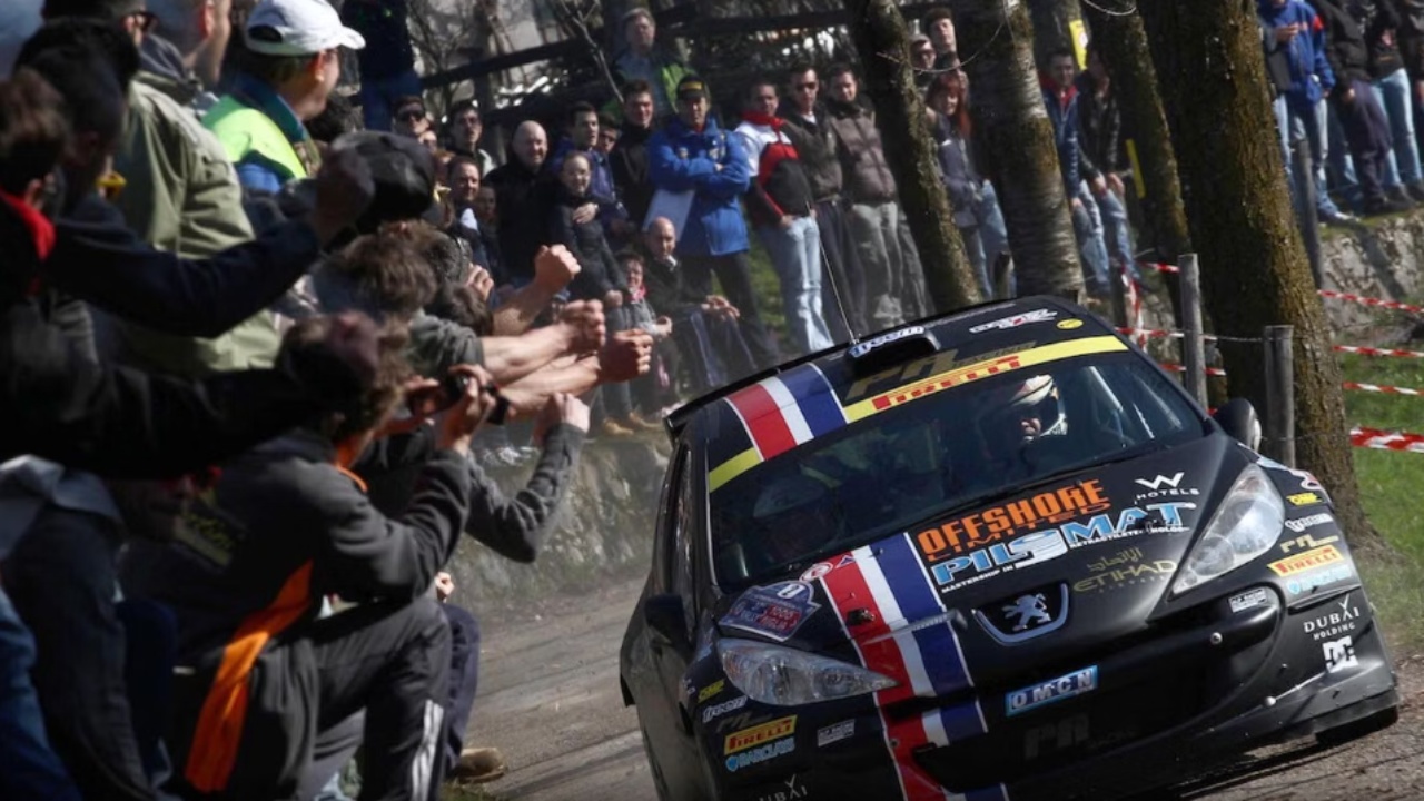 Tragjedi në rally Mille Miglia, makina del nga rruga dhe përplas për vdekje spektatorin në Brescia