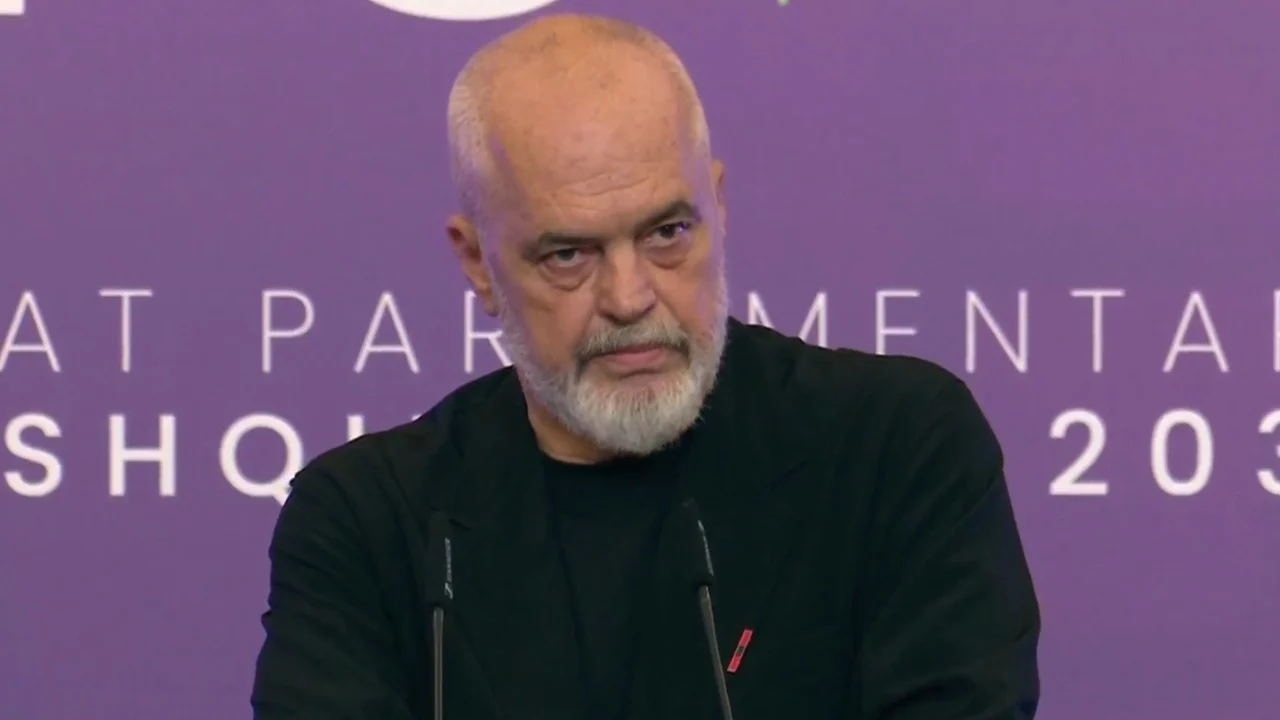 Llogari për takimet ballë për ballë me qytetarët, Rama mbledh drejtuesit politikë në ‘Vilën e Kuqe’