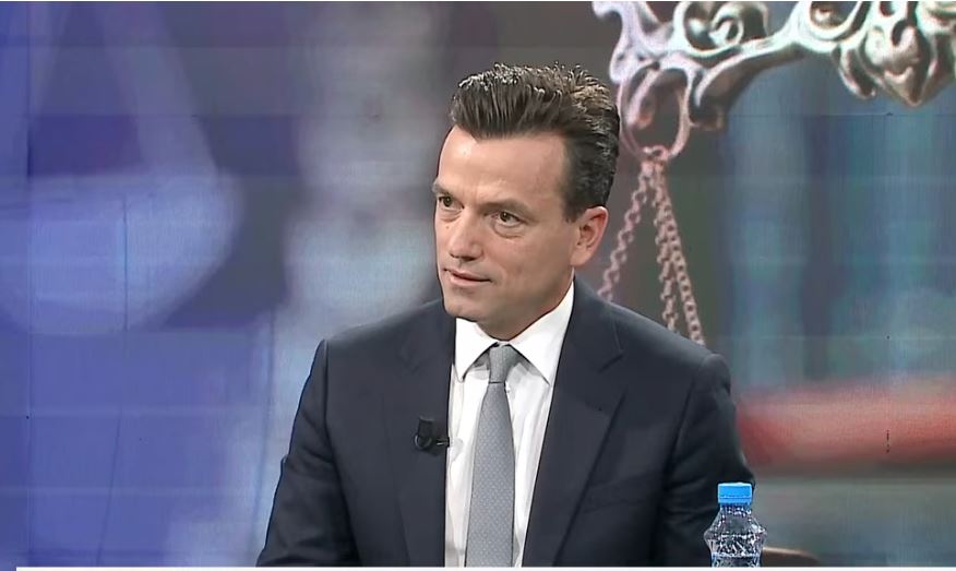 Sulmi i Vlora Hysenit ndaj gazetares Klodiana Lala, Agron Shehaj: Përdori gjuhën e kryeministrit! Institucionet e shtetit të reagojnë, ishte kërcënim