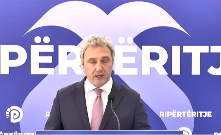 Plagjiatura, deputeti i PD-së kërkon dorëheqjen e ministres së Shëndetësisë Klodiana Spahiu