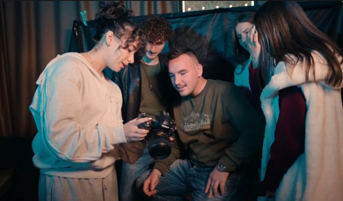 Përse Multimedia dhe Televizioni Digjital mund të jetë dega që po kërkon? (VIDEO)