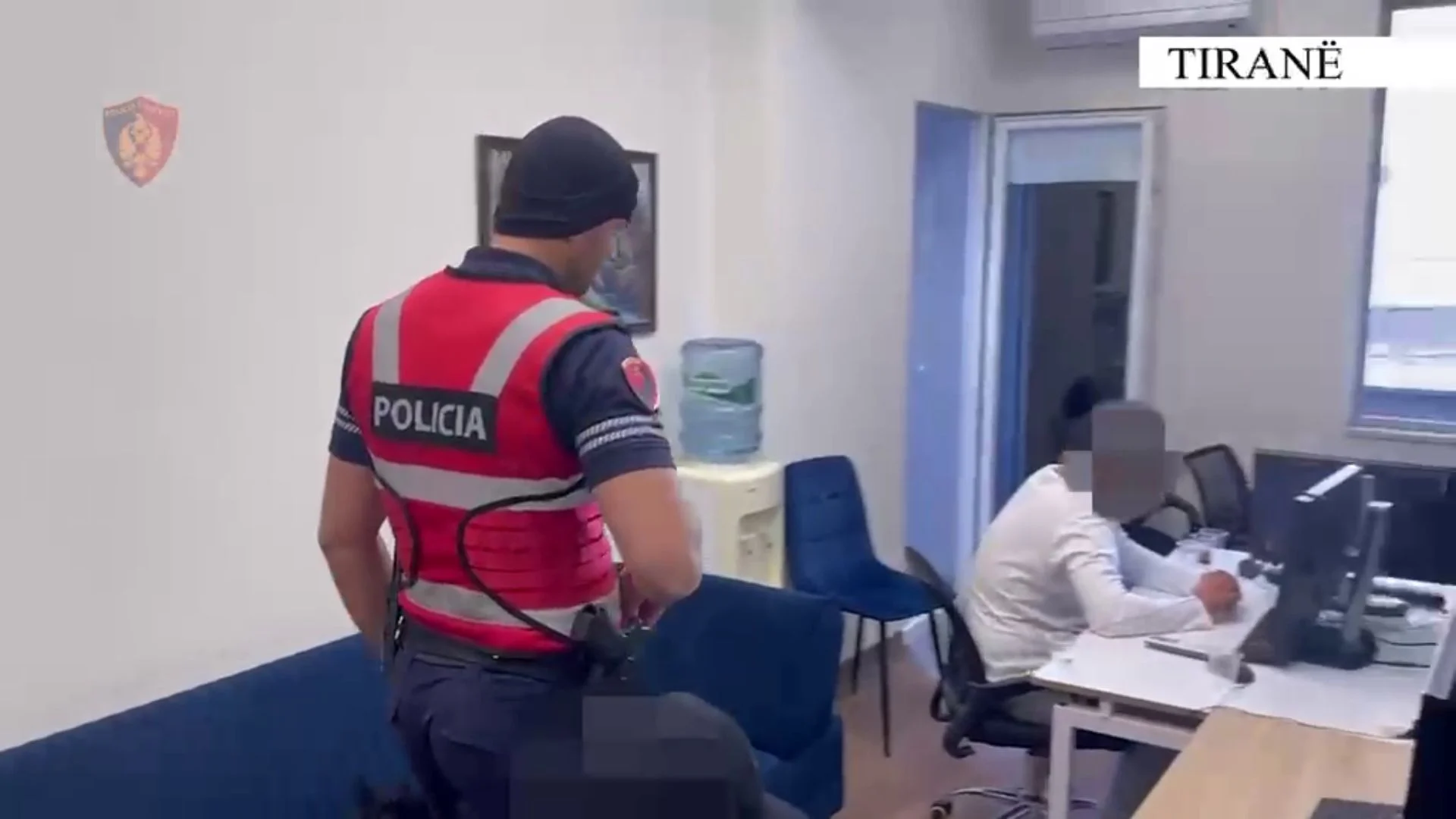 Kapet një tjetër Call Center në Tiranë/ Arrestohen katër persona, procedohet një tjetër, shpallet në kërkim pronari i ambientit