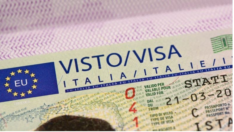 Italia dhuron 160 mijë viza për rusët/ A rrezikohet vendi nga agjentët e Moskës?