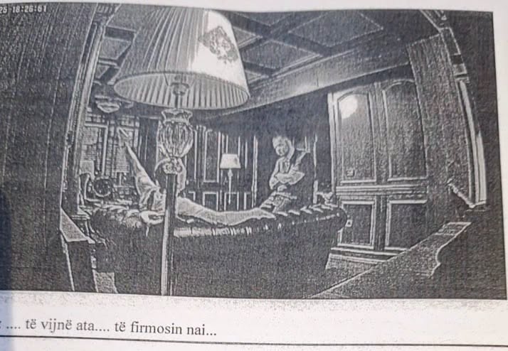 Studioja e Adi Hilës dhe zyra e Ergys Agasit!