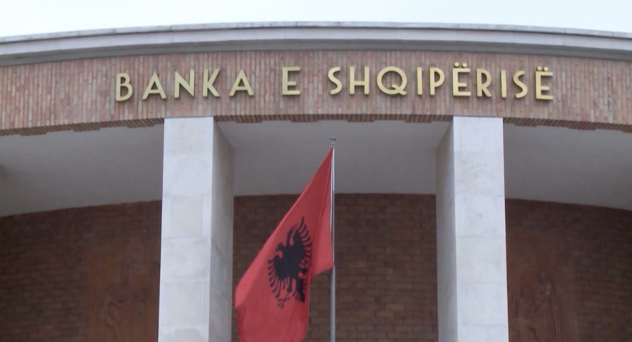 Kreditë për blerje banese, interesat bankare arritën 3.8% në lek dhe 5% në euro