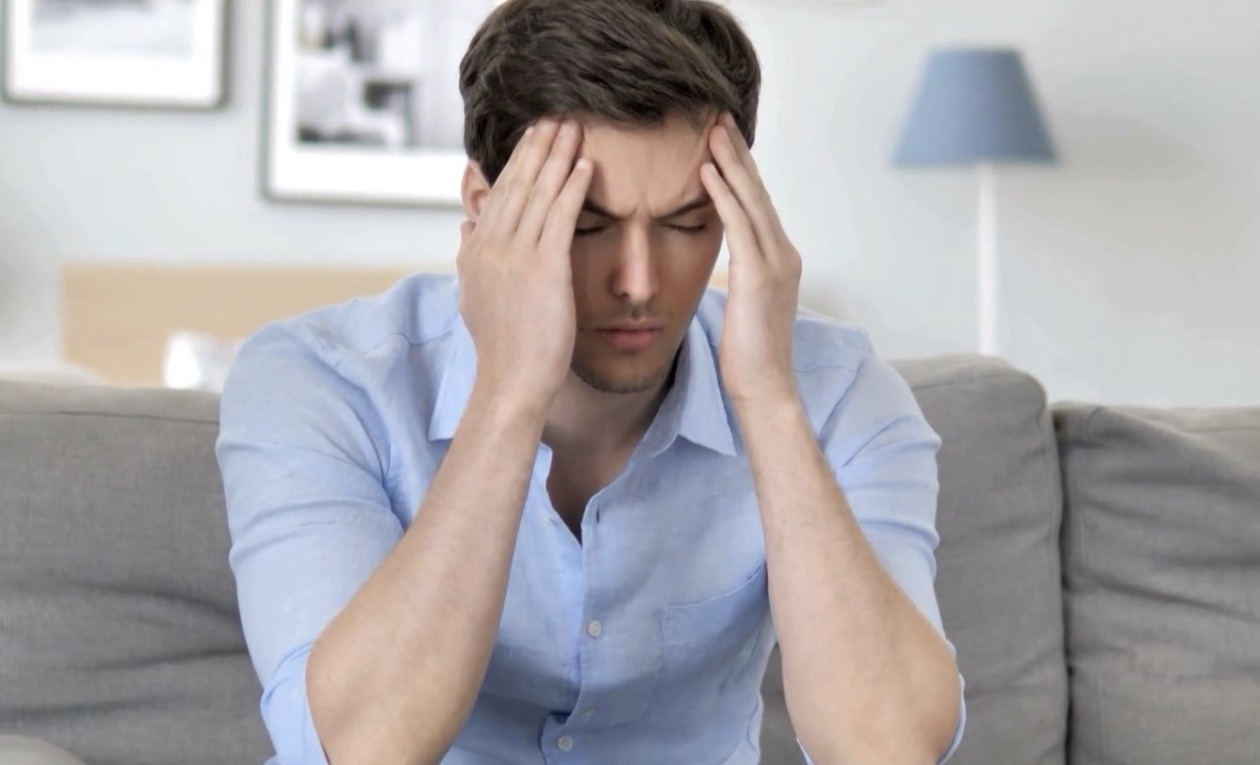 Migrena, sëmundja që prek 1.3 miliardë njerëz në mbarë botën